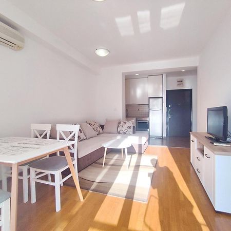 Apartments Svetlana Будва Екстер'єр фото